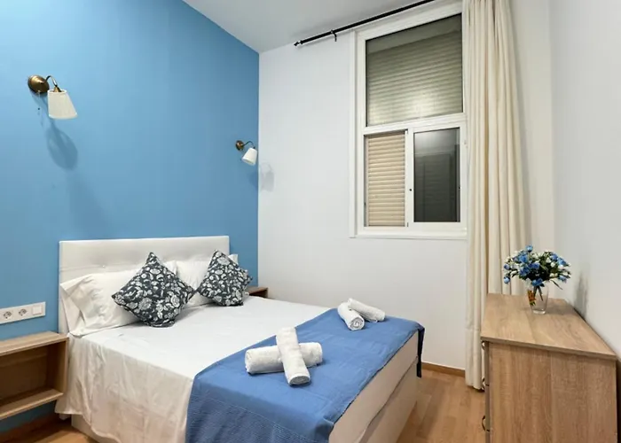 Pamis Sants, شقة
