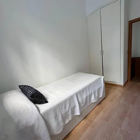 Pamis Sants, Apartment Barcelona